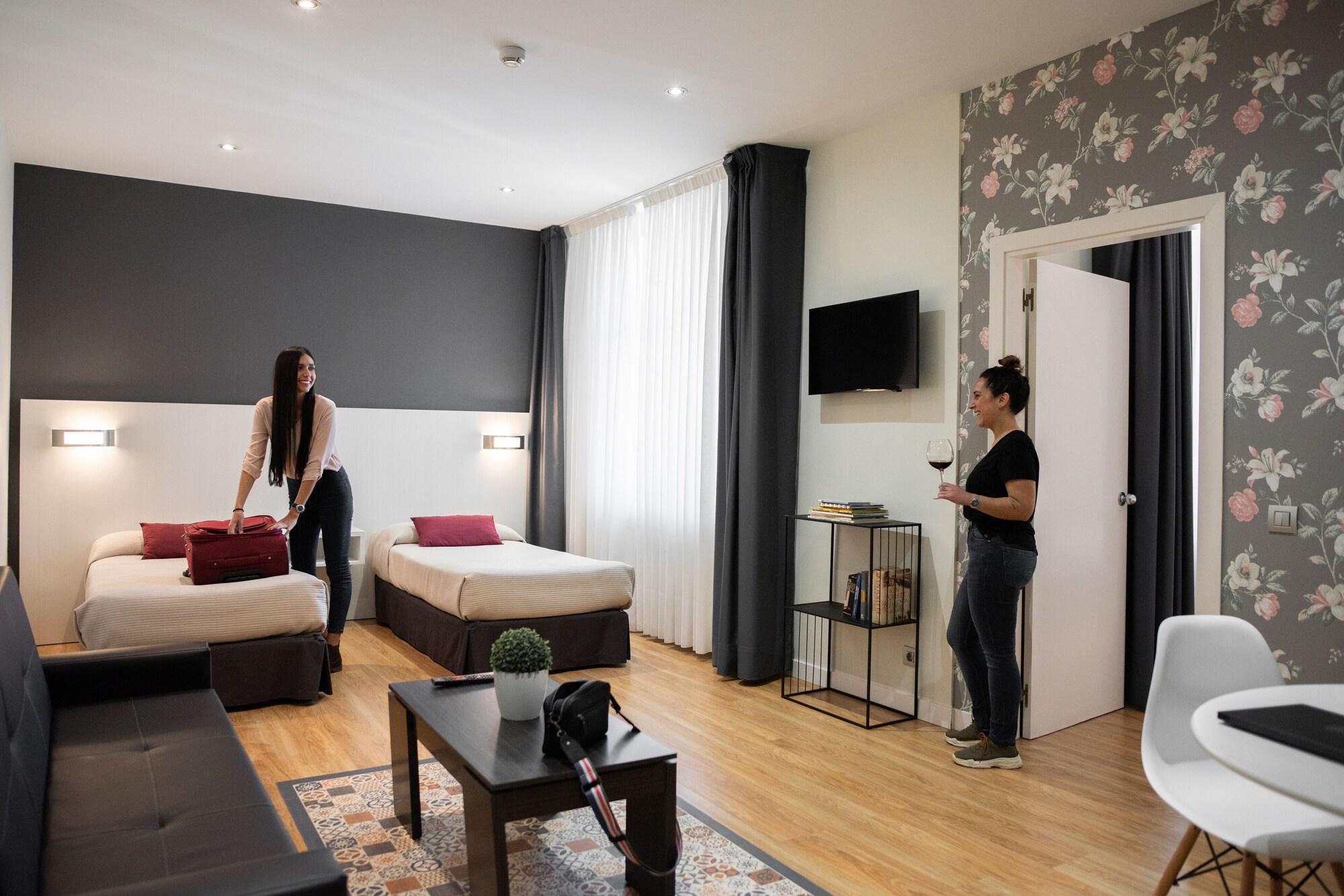 Hotel Seminario Aeropuerto Bilbao Derio Dış mekan fotoğraf